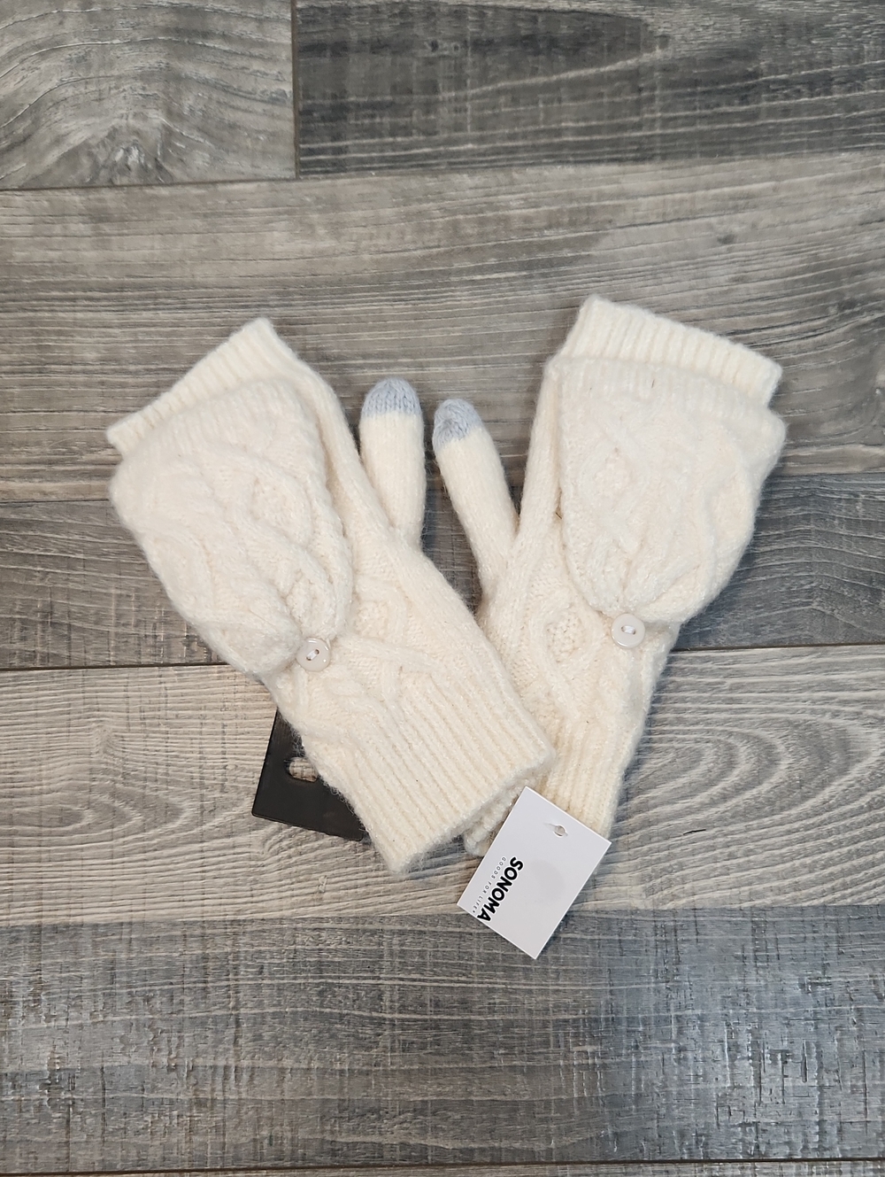 NWT Sonoma Tje Supercozy Cableknit Mittens in Ivory One Size